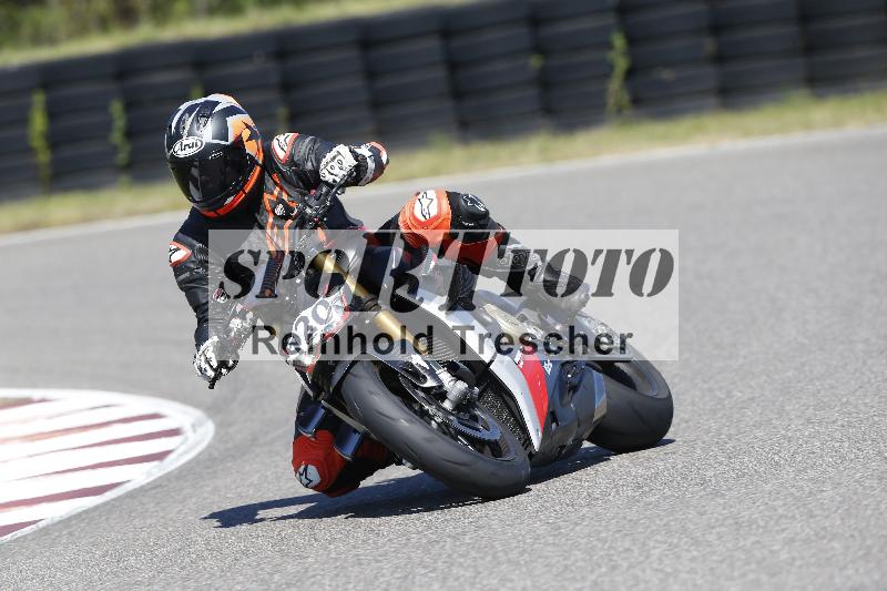 /Archiv-2025/48 25.08.2025 Cornu Master School ADR/rot-rouge/120